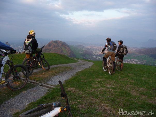 26117_1379257117415_1111507772_31149344_1361349_n