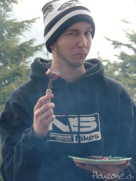 26117_1379257597427_1111507772_31149349_285524_n