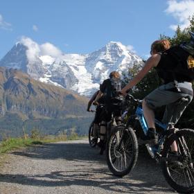 eiger_moench_winteregg_pano