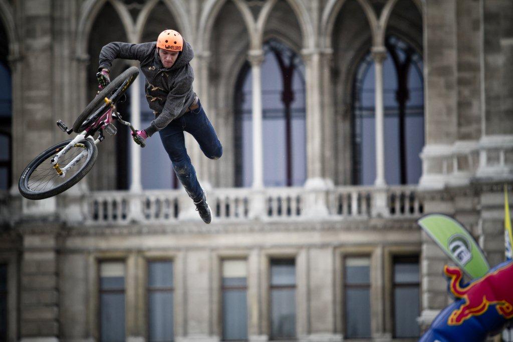 Vienna Air King