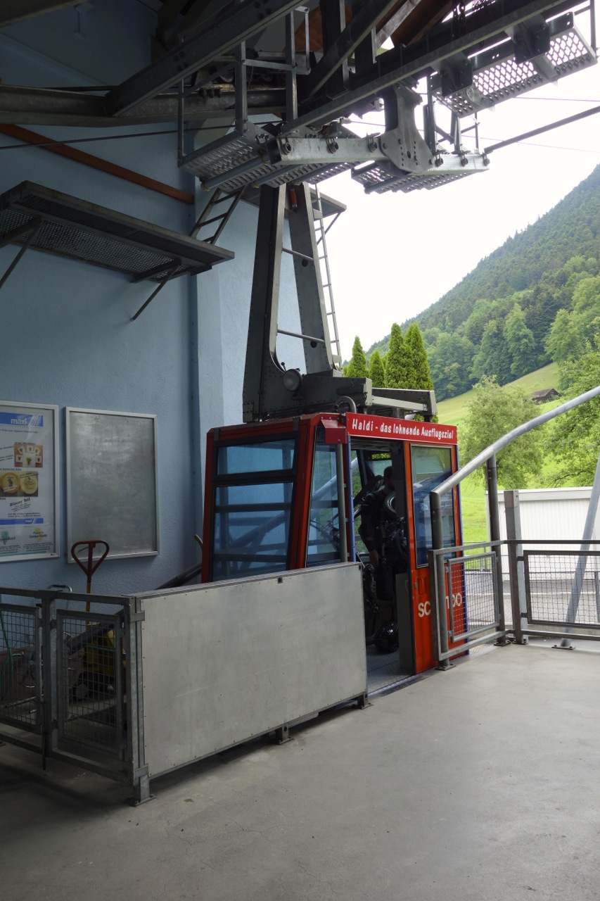 Luftseilbahn haldi schattdorf downhill bike